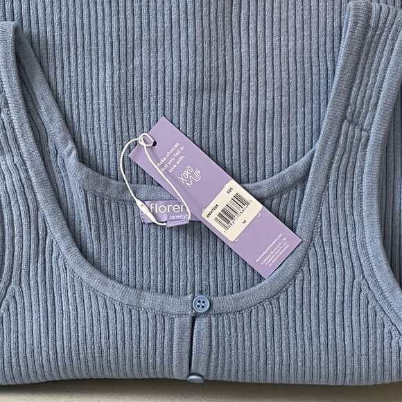 NWT florence by mills Bright Side Peek-a-Boo Button Up Tank M Endless Sky - Picture 7 of 9